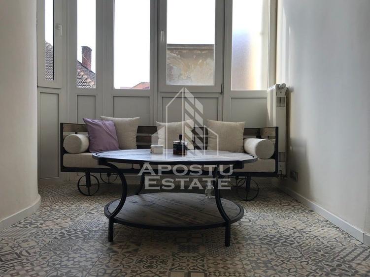 4 camere ultracentral, 132 mp + 2 terase complet renovat in Timisoara