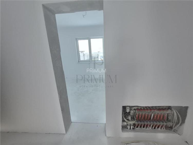 Duplex superb cu 4 dormitoare - teren 330 mp - locatie foarte buna - cartier exc - 8