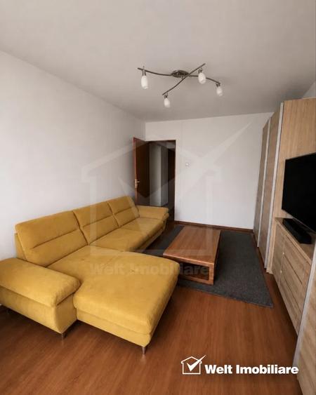 Apartament cu  2 camere, decomandat in zona Plopilor+parcare