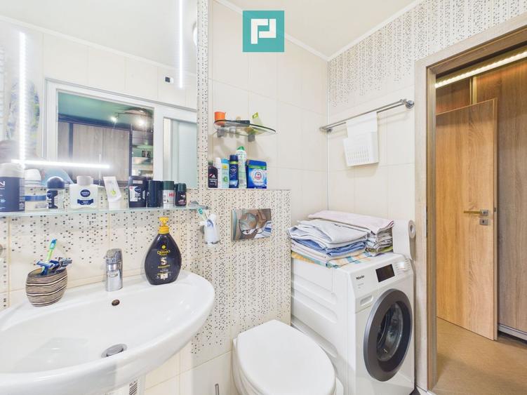 Apartament 3 camere, 2băi, complet mobilat Complex
