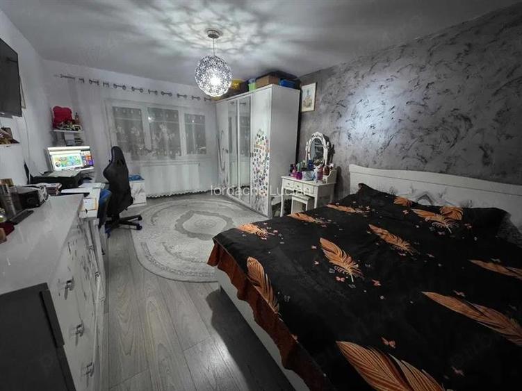Apartament 3 camere, decomandat, loc. Gura Humorului - 12
