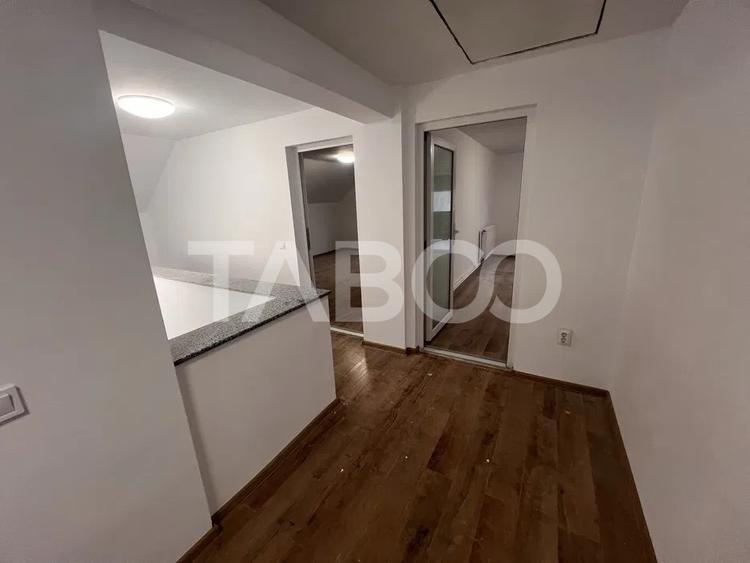 Spatiu birouri cu 6 camere 147 mpu curte libera 260 mp Calea Dumbravii