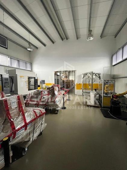Spatiu Industrial - Showroom - 590 mp. Acces TIR