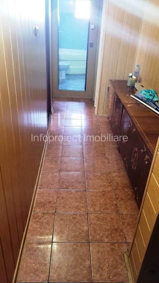 Apartament 3 camere, decomandat, mobilat, situat în cartierul Dorobanți 2 - 8