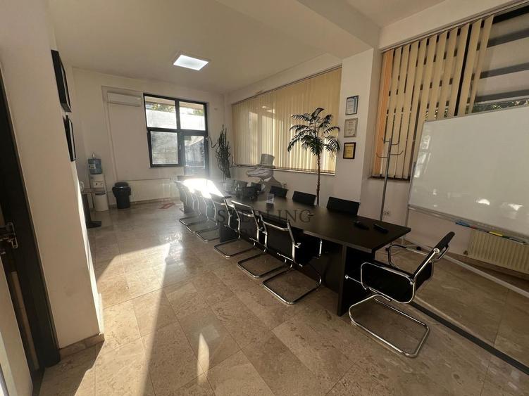 Imobil de birouri ideal sediu firma sau gradinita / after school