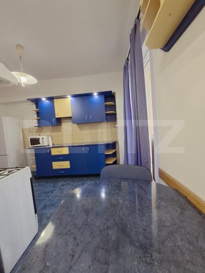 Apartament 3 camere, 66 mp, 2 locuri de parcare, zona Calea București