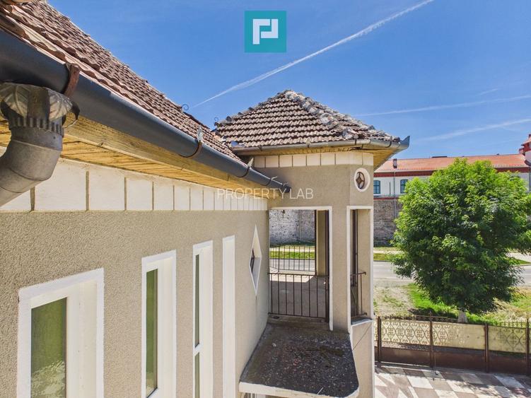 Casă/vilă cu 10 camere – Ineu, centru - 18