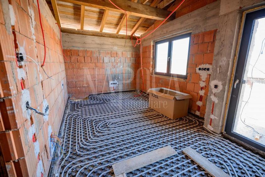 Casa 3 camere de vanzare in Chinteni