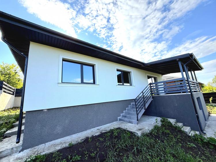 Casă Individuală 4 camere, 550mp teren. Mutare imediată - Rediu.