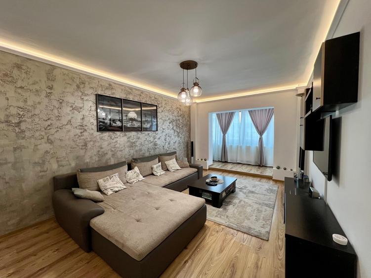 De vânzare | Apartament 3 camere | Semicentral | Etaj 7 | 2 băi | 2 balcoane