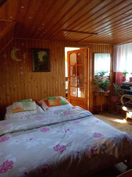 Casa cu 5.000 mp teren la E 60, zona Osorhei