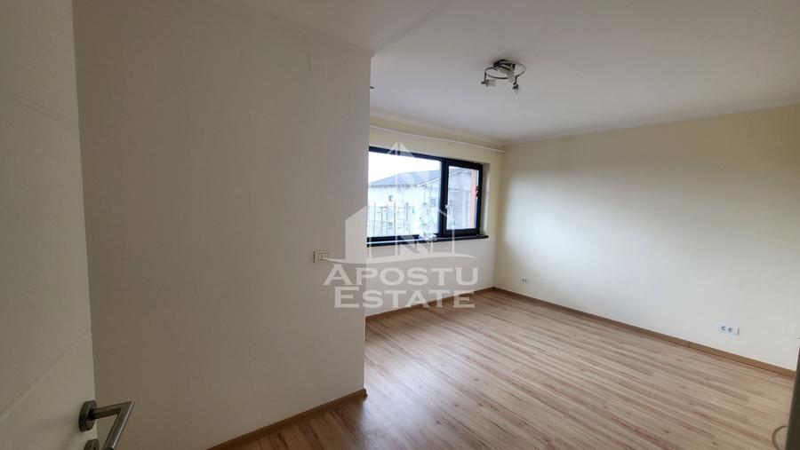 Casa individuala cu 4 camere,3 bai,Sacalaz