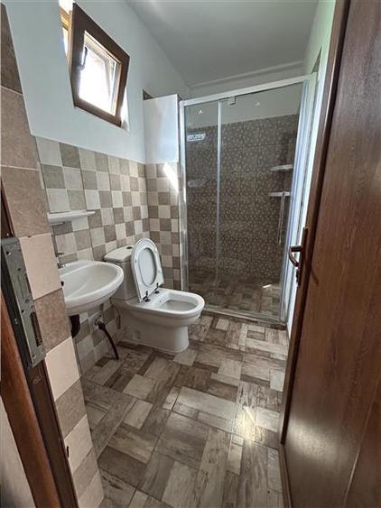 Proprietate 4 camere, 4 bai, teren 555 mp, Eforie Sud