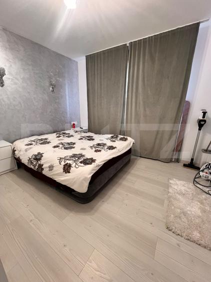 Apartament 3 camere de vânzare, 94 mp, zona Centrala