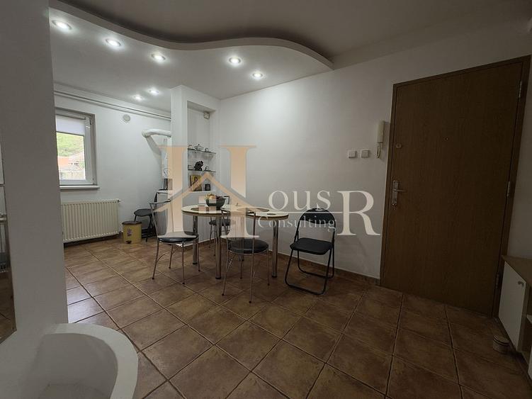 Decomandat, complet mobilat si utilat, Centrala termica proprie !