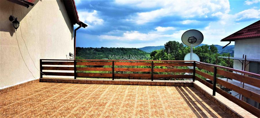 Manuel recomanda : Vila superba in Cornu de Jos 295mp , teren 1360mp - 25