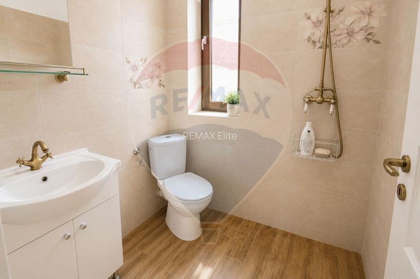 Casă cu teren de 1.123 mp, anexe, garaj și pivnițe Maierus - 6