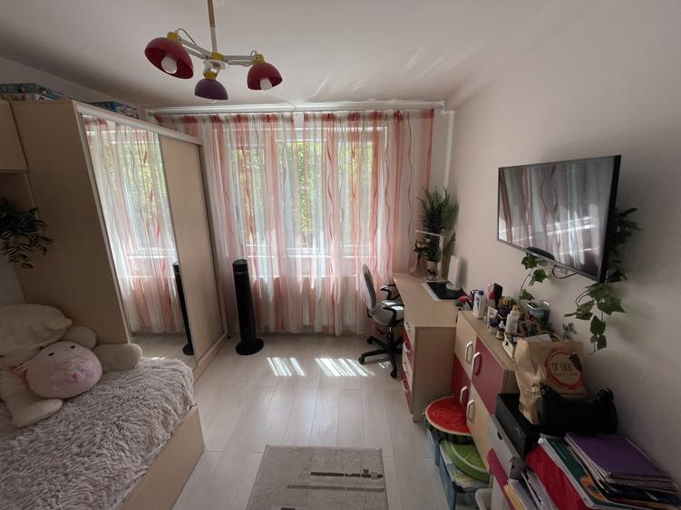Apartament 4 Camere Râul Doamnei | Renovat Nou | Bloc Reabilitat