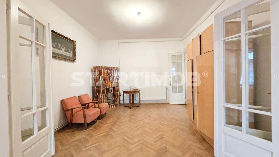 Casa 5 camere cu acces auto RASNOV - 29