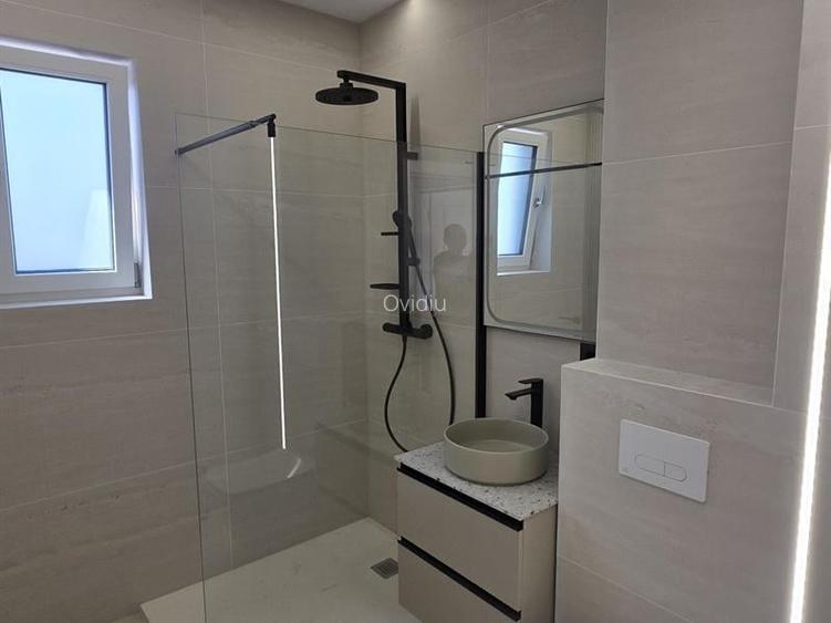 Apartament 3 camere, semidecomandat, - - 4