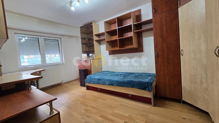 Apartament 4 camere de închiriat în Centru, Piața Cipariu