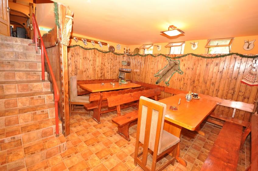 Hotel / Pensiune, 12 camere, 905mp, zona Noua
