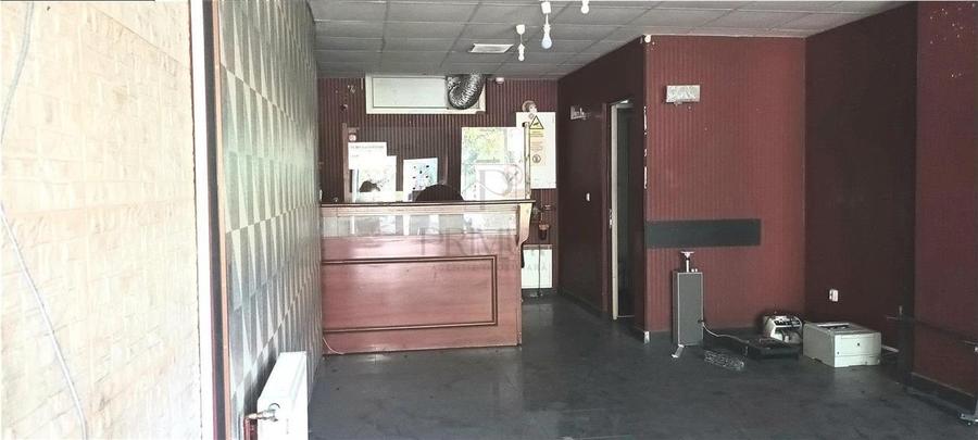 Spatiu comercial cu vitrina cu trafic intens - Complexul Studentesc