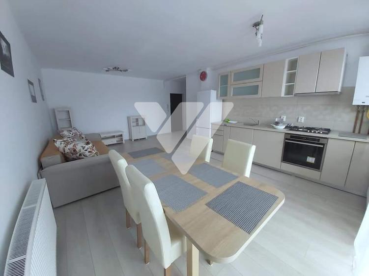 Apartament 3 camere, 100 mp, mobilat, de închiriat, zonă centrală