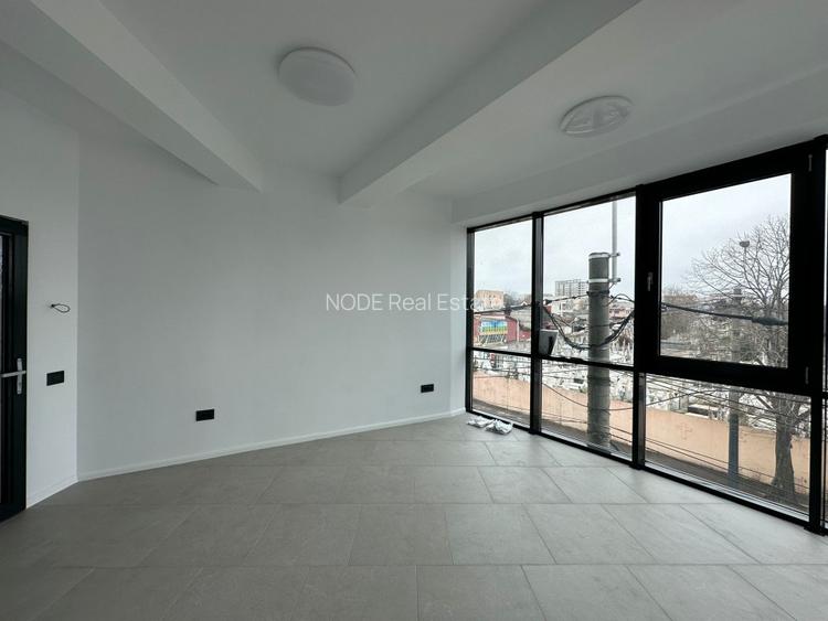 Spatiu comercial  de inchiriat, într-o locație centrală - 4