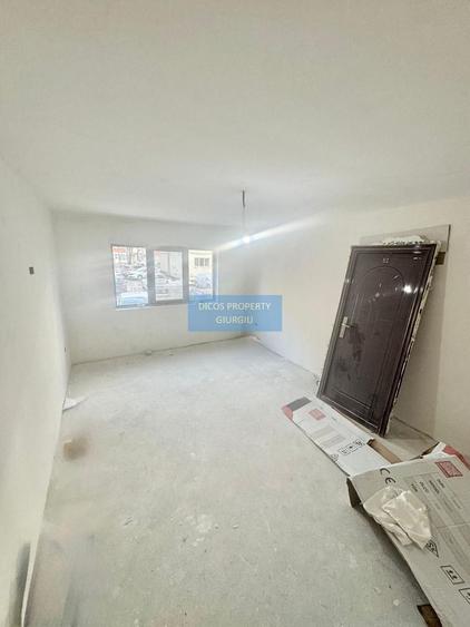 Apartament 4 camere de vânzare – Bd. București