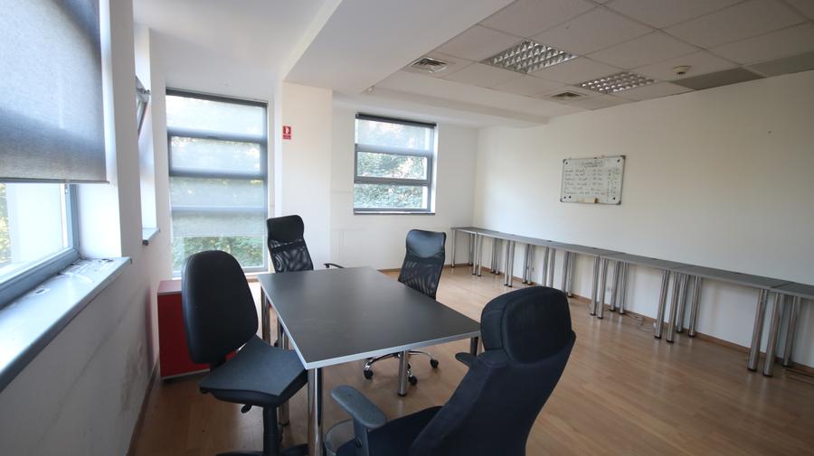 De inchiriat spatiu cu destinatie birouri,Complex studentesc