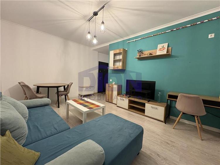 Militari - Rosu , Avangarde 2 camere, 49mp
