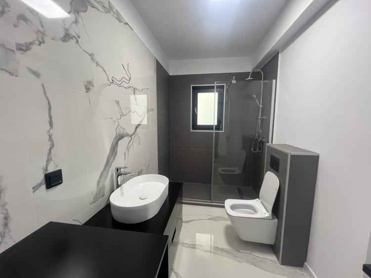 Casă 5 camere, 3 băi, 500 mp teren, Cosmopolis, mutare imediată