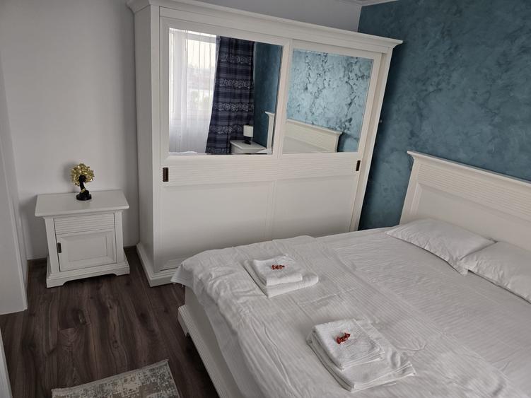 Apartament 2 camere, Piata Ovidiu 400 EUR