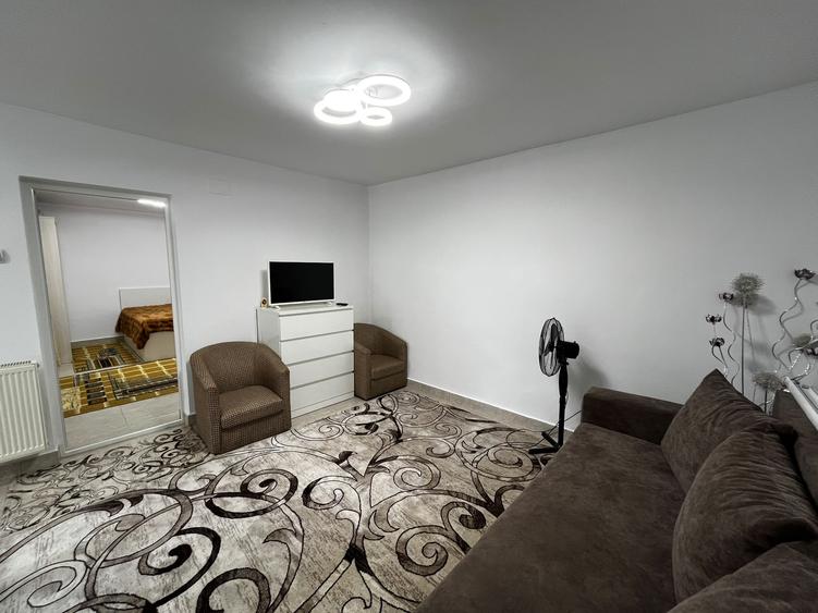 Apartamente 2 camere în casă | Chiajna, lângă București | 500 € | Parcare