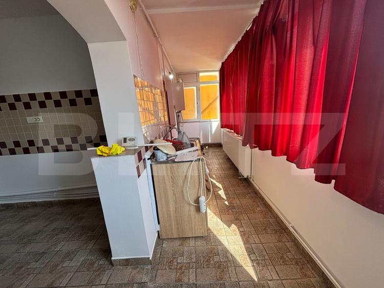 Apartament 3 camere, 76 mp, zona Nicolina
