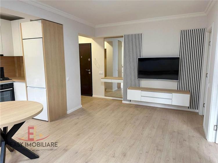 Apartament 2 camere, UMF, prima inchiriere, ultracentral, etaj 1, Targu Mures