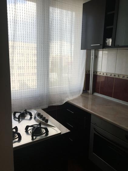 Dristor, garsoniera, metrou 1 minut, libera, mobilata