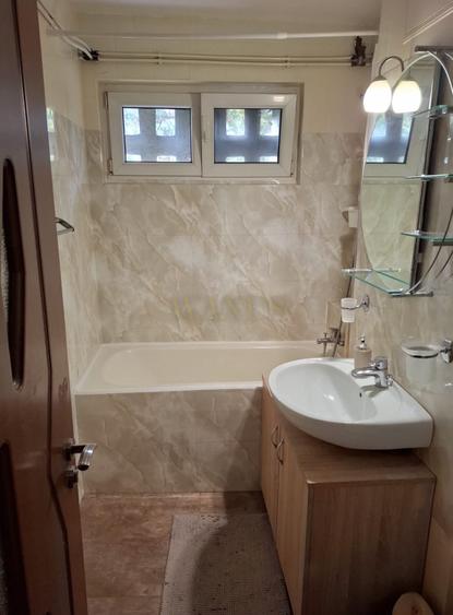 Apartament cu 3 camere, 65 mp, balcon, parcare și boxă Gheorgheni