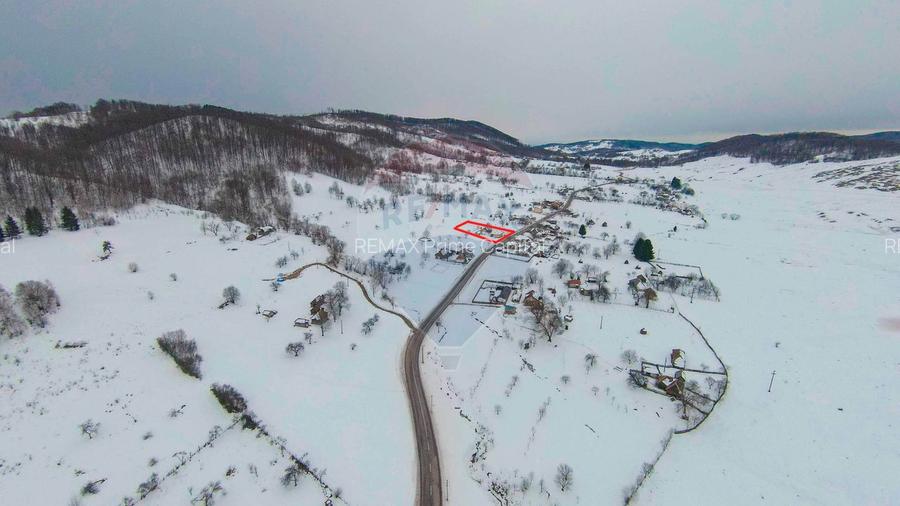 Casă cu livadă, 4 camere din cărămidă, de vânzare în zona Bratca-Damiș - 40