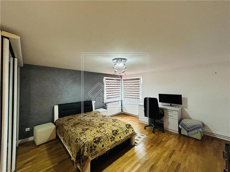 Ap complet renovat, 120 mp utili, garaj, 2 balcoane, pivnita - B-dul Victoriei