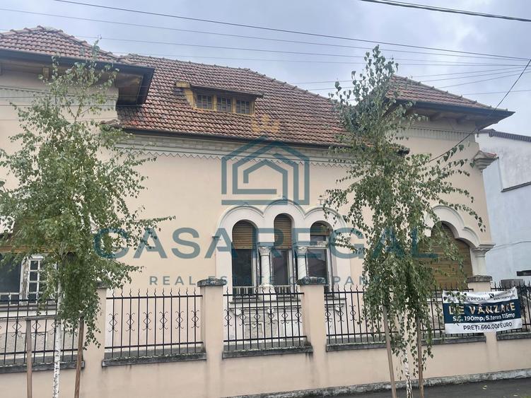 Proprietate unica de vanzare central + 1215mp teren