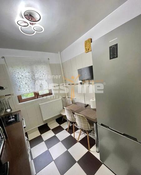 Apartament 3 camere semidecomandat Drumul Taberei