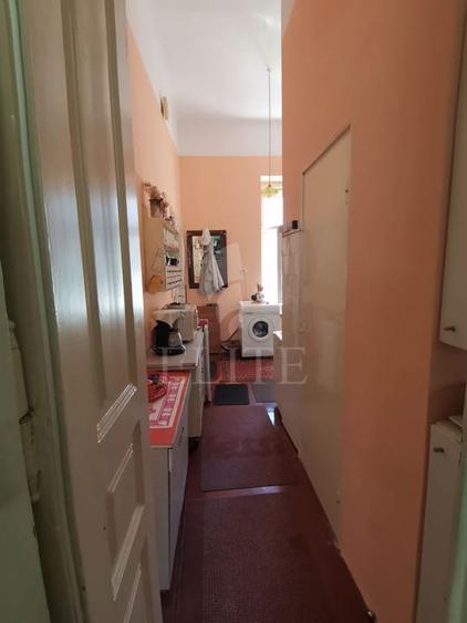 Apartament 3 camere în zona SEMICENTRALA