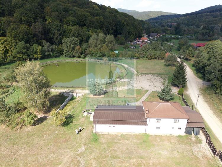 Complex Turistic activ,  2 lacuri ,teren 16800 mp -zona Valea Dobârlău - 10