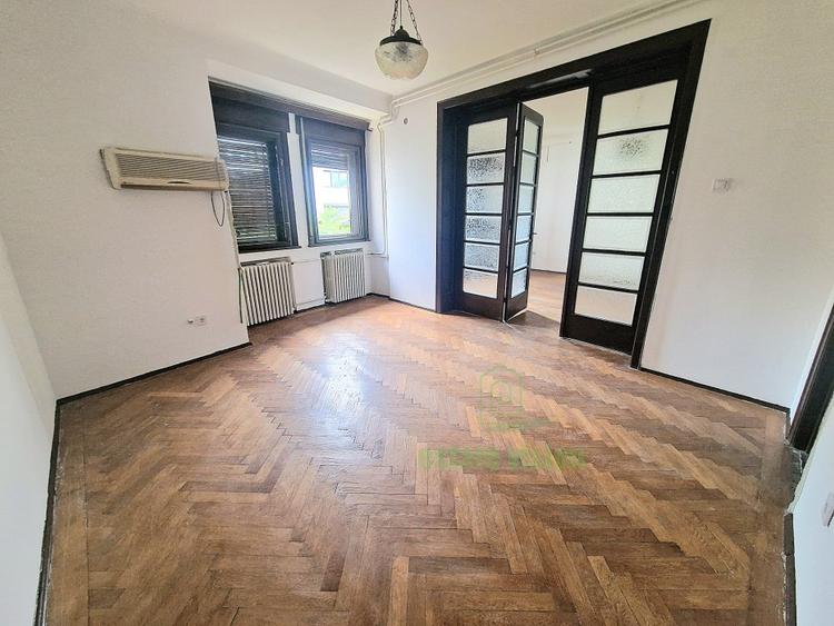 Apartament in vila, 5 camere, 130 mp, zona Banu Manta-Piata Ion Mihalache