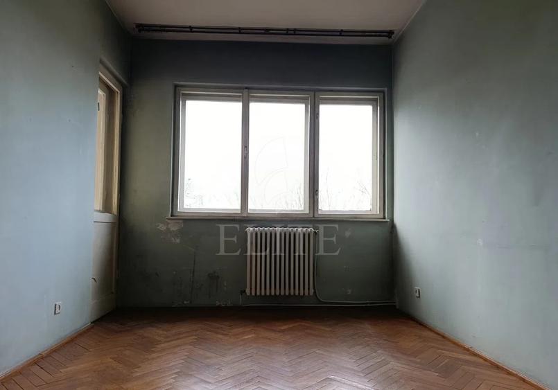 Apartament 4 camere în zona CLINICILOR
