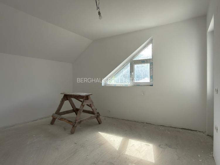 Casa in Rasnov, 5 camere, 700mp teren - 7