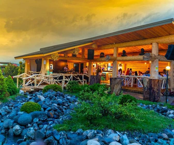 RESORT BRASOV - PISCINA - FOODCOURT - LAGUNA