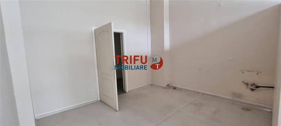 Spatiu comercial 270 mp de inchiriat Cetate pretabil clinica medicala